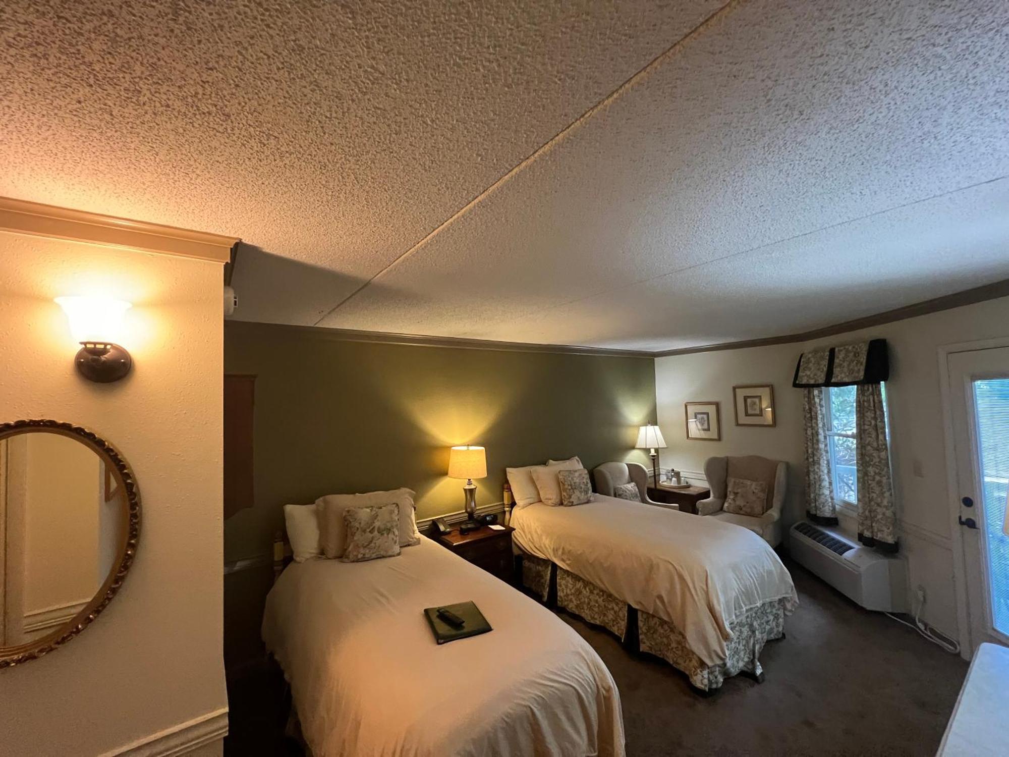 Highlands Inn 외부 사진